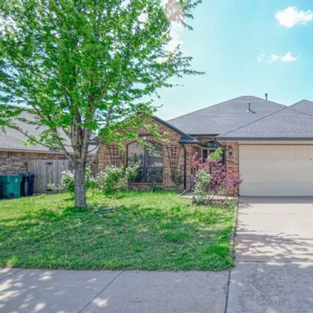 Image 1 - 9217 Button Ave, Moore, Oklahoma, 73160 - House for sale