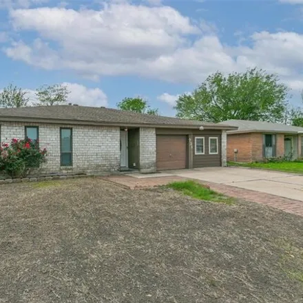 Image 2 - 765 Stonyridge Street, Harris County, TX 77530, USA - House for sale
