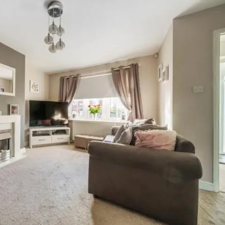 Image 2 - Chelmsford Drive, Grantham, NG31 8PF, United Kingdom - House for sale