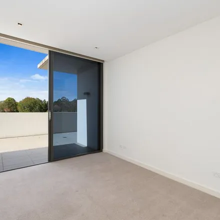 Image 2 - 5 Turramurra Avenue, Turramurra NSW 2074, Australia - Apartment for rent