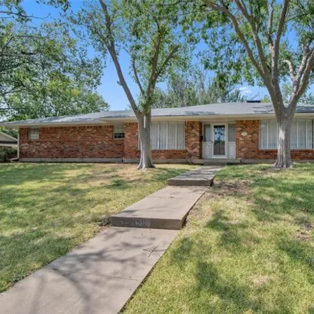 Buy this 4 bed house on 1551 Yarborough Drive in Sherman, TX 75092