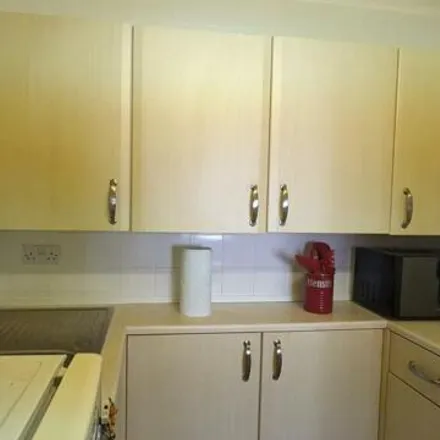 Image 7 - Castle Dyke, Lichfield, WS13 6XD, United Kingdom - Apartment for sale