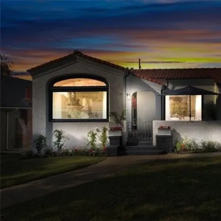 Image 4 - 5251 Live Oak View Drive, Los Angeles, CA 90041, USA - House for sale