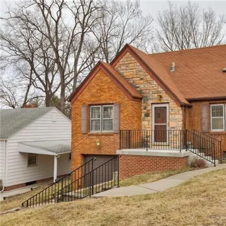 Buy this 3 bed house on 2085 Avalon Road in Des Moines, IA 50314