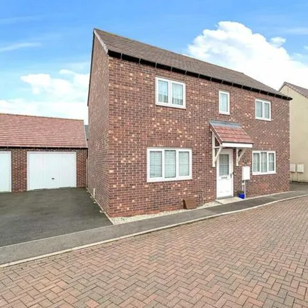 Rent this 4 bed house on Yarrow Road in Bodicote, OX15 4SN