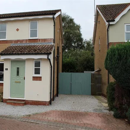 Rent this 2 bed duplex on The Poplars in Brandesburton, YO25 8XA