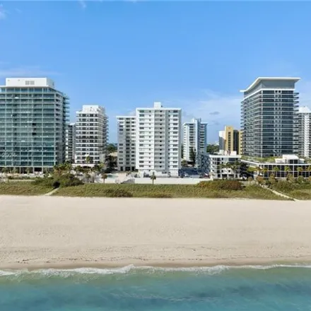 Image 1 - 5825 Collins Avenue, Miami Beach, FL 33140, USA - Condo for sale