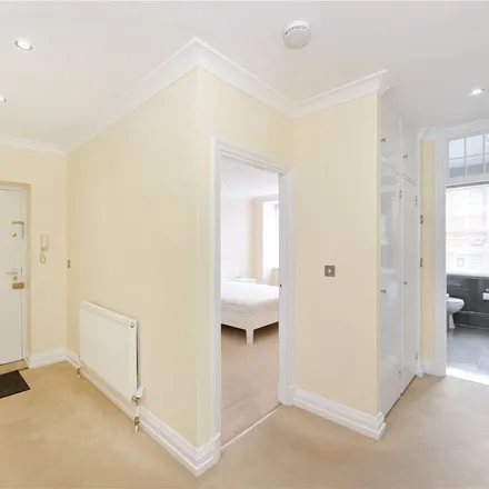 Image 5 - Eyre Court, 3-21 Finchley Road, London, NW8 6DP, United Kingdom - Apartment for rent