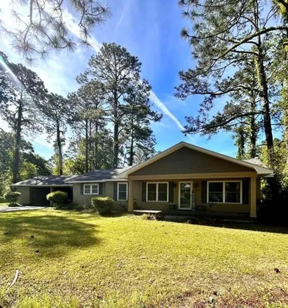 Buy this 3 bed house on 146 Stubbs Avenue in Fitzgerald, GA 31750