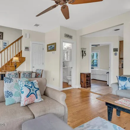 Image 6 - 47 Valentine Street, Monmouth Beach, Monmouth County, NJ 07750, USA - House for sale