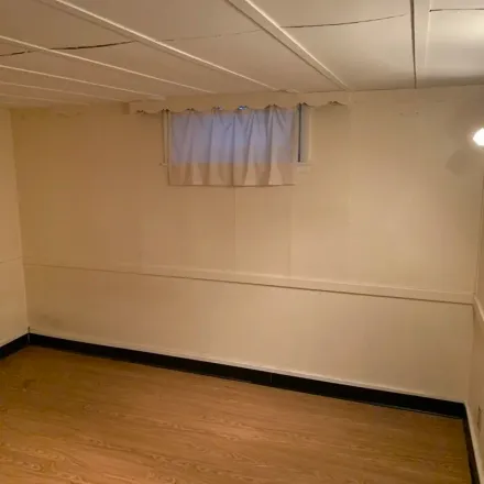 Rent this 3 bed apartment on 131 Rindge Avenue in Cambridge, MA 02140