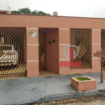 Buy this 3 bed house on Rua Hypolicoscinio Lúcio Soares in Ernani, Londrina - PR