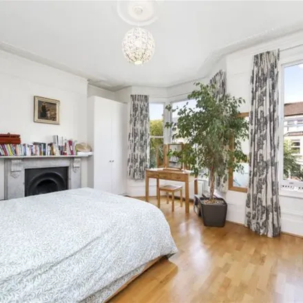 Image 5 - Camden Road, London, N7 0LG, United Kingdom - Townhouse for rent