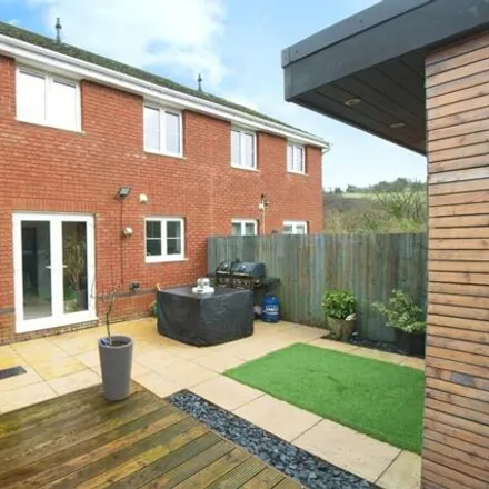Buy this 3 bed duplex on unnamed road in Tonyrefail, CF39 8JU