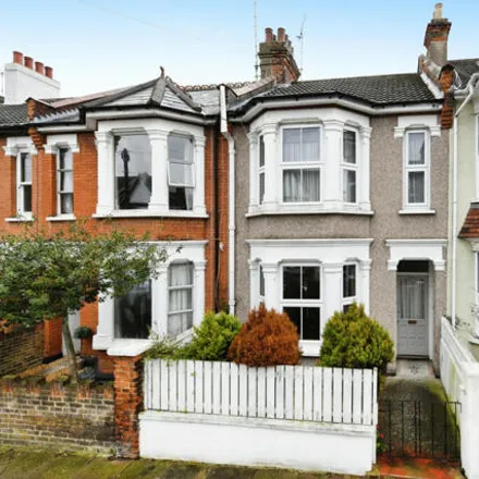 Buy this 3 bed townhouse on Westcliff Park Drive in Southend-on-Sea, SS0 9LN