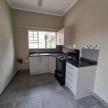 Image 6 - Dorp Street, Polokwane Ward 22, Polokwane, 0699, South Africa - Apartment for rent