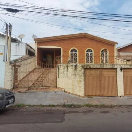 Image 2 - Rua Doutor Júlio Prestes, Centro, Botucatu - SP, 18611, Brazil - House for sale