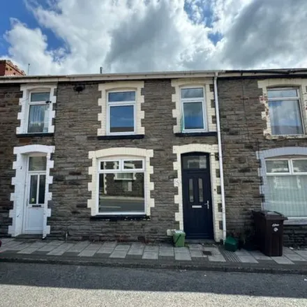 Image 7 - 1 Cwm Road, Waun-lwyd, NP23 6TR, United Kingdom - Townhouse for rent