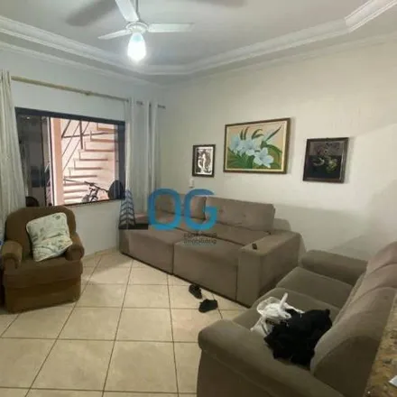 Buy this 5 bed house on Rua 30 de Julho in Centro, Americana - SP