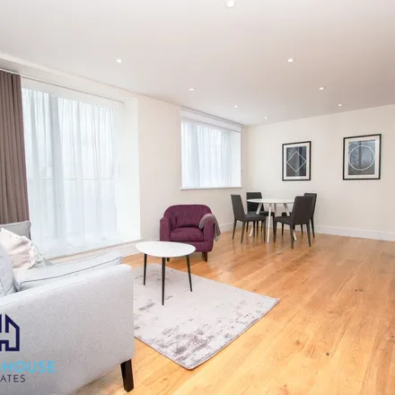 Image 4 - Park Avenue, Hertsmere, WD23 2BB, United Kingdom - Apartment for rent