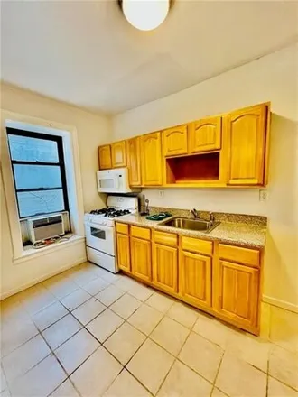 Image 2 - 2234 Ocean Avenue, New York, NY 11229, USA - Apartment for sale