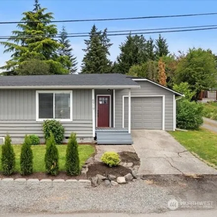 Buy this 2 bed house on 6927 Johnson Road Northeast in Federal Way, WA 98422