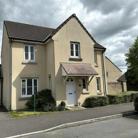 Buy this 4 bed house on Highwood Drive in Nailsworth, GL6 0BJ