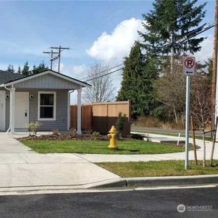 Rent this 3 bed house on unnamed road in Marysville, WA 98270