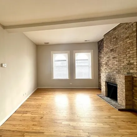 Image 2 - The Cobden, 2300-2310 North Clark Street, Chicago, IL 60614, USA - Apartment for rent
