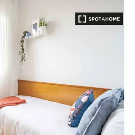 Rent this 12 bed room on Madrid in Calle de Berruguete, 7