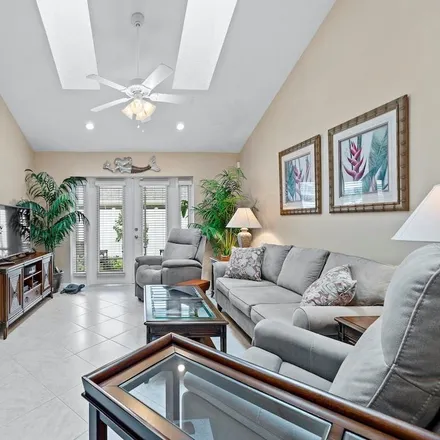 Image 3 - 473 6th Street, Nevins, Indian River County, FL 32962, USA - Townhouse for sale