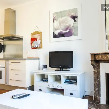Rent this 2 bed apartment on Paris 3e Arrondissement
