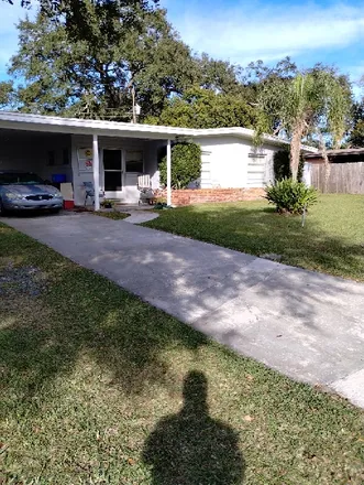 Rent this 1 bed room on 168 Pinecrest Drive in Pinecrest, Sanford