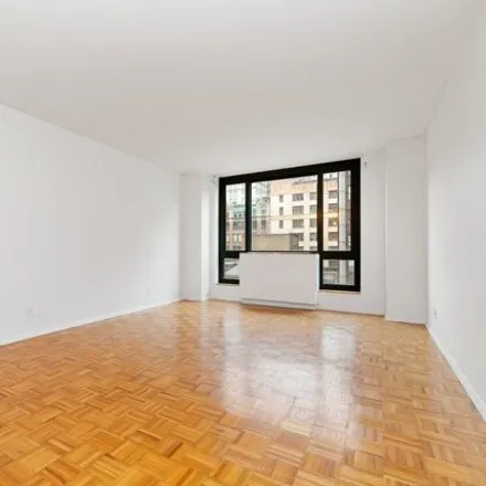 Rent this studio house on Zeckendorf Towers in Irving Place, New York