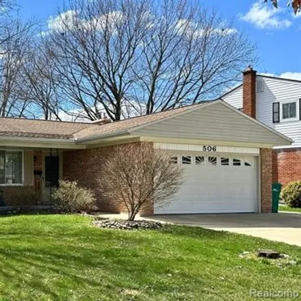 Buy this 3 bed house on 506 Springbrook Crescent in Saline, Washtenaw County