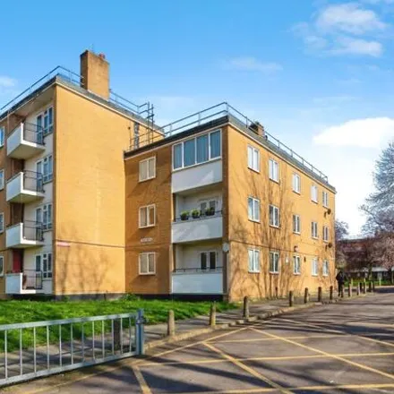 Buy this 2 bed apartment on Wray House in Streatham Hill, London