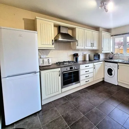 Rent this 3 bed house on Birstall in LE4 3PE, United Kingdom