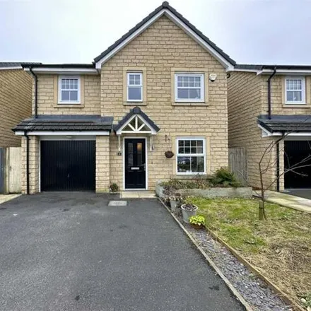 Buy this 4 bed house on Kingfisher Crescent in Clitheroe, BB7 2QS
