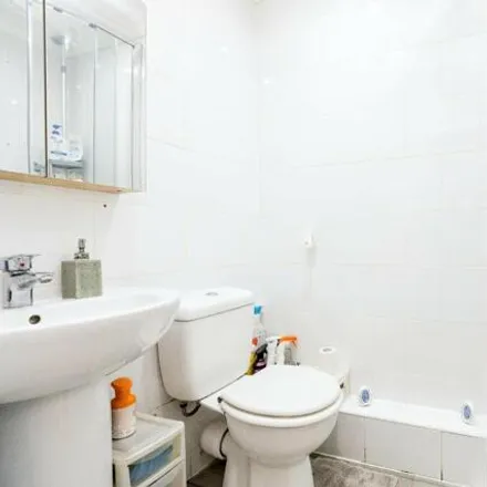 Image 4 - Upton Heights, 214 Ham Park Road, London, E7 9NP, United Kingdom - Room for rent