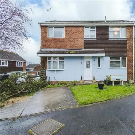 Buy this 5 bed house on Wheatlands in Swindon, SN25 1RL