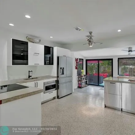Image 9 - 689 Northeast 27th Drive, Wilton Manors, FL 33334, USA - House for sale