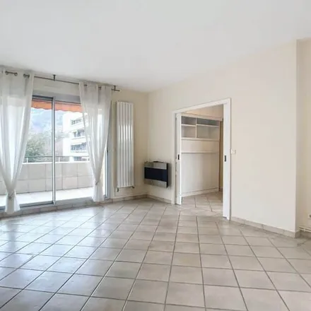 Rent this 2 bed apartment on Résidence la Roseraie in Allée de la Roseraie, 38240 Meylan