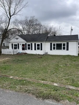 Rent this 3 bed house on 218 Factory Street in Gallatin, TN 37066