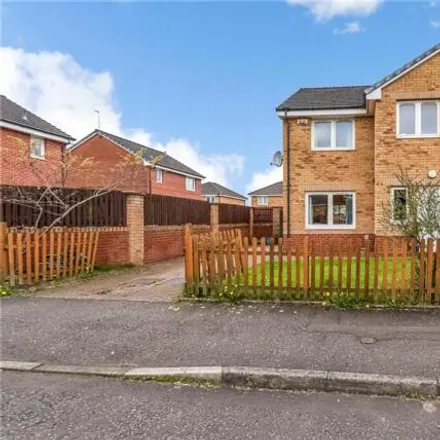 Buy this 3 bed duplex on Barshaw Drive in Glasgow, G52 4DT