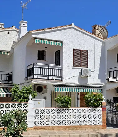 Buy this 2 bed townhouse on 29640 Fuengirola