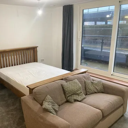 Rent this studio apartment on Davaar House in Butetown Link, Cardiff