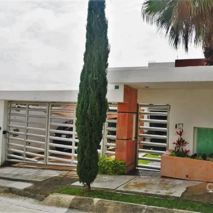 Rent this 3 bed house on Boulevard Porta Fontana in Porta Fontana, 37134 León
