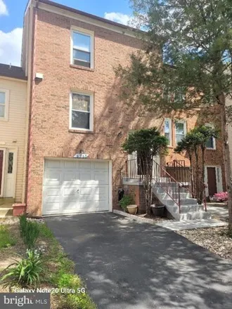 Buy this 2 bed house on Tartan Vista Drive in Lincolnia, Fairfax County
