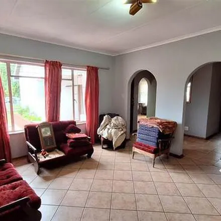 Image 4 - 717 Portia Street, Tshwane Ward 45, Gauteng, 0042, South Africa - Apartment for rent