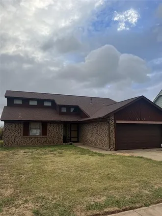 Buy this 4 bed house on 2112 Northeast 9th Street in Moore, OK 73160